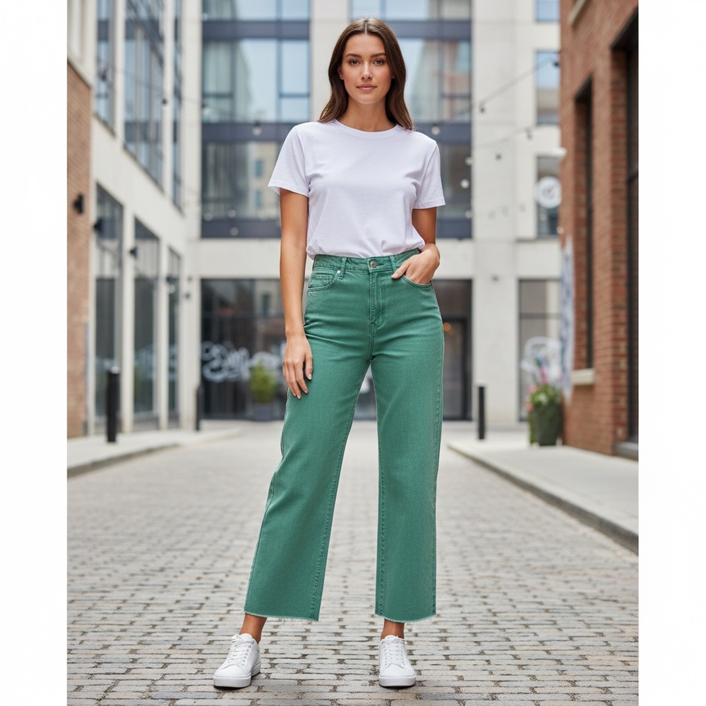 Green Cropped Ankle Denim Pants – Chic Everyday Statement